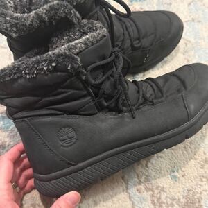 Women’s Timberland Boltero Waterproof Leather Lined Winter Boots Size 9